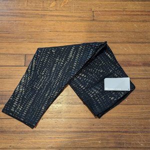 Fabletics Black on Black Leggings